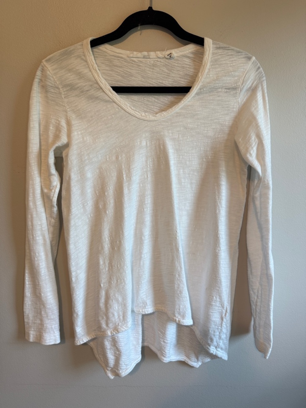 Wilt V-Neck Shrunken Boyfriend Long Sleeve Cotton Tee, size Small